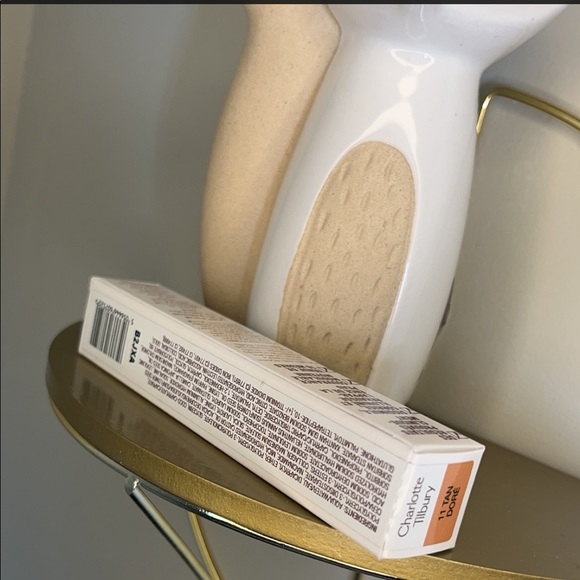 Charlotte Tilbury - Beautiful Skin Radiant Concealer shade 11 Tan - NEW UNOPENED - Picture 9 of 9